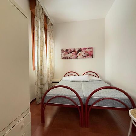 Condominio Union -Walterigato Apartments- Solo Per Famiglie- Lido di Jesolo Luaran gambar